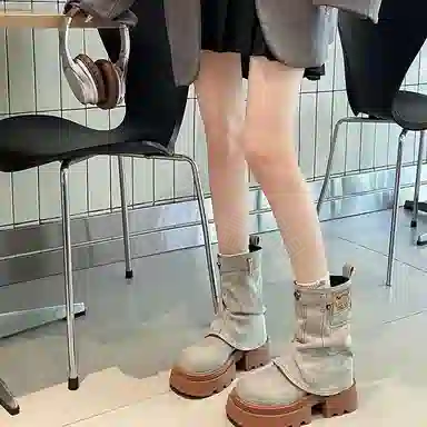 BrandName Vintage Chelsea Boots