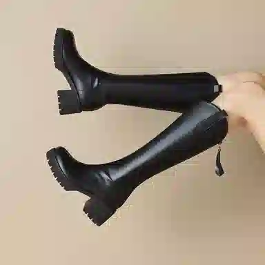DAPHNE PU