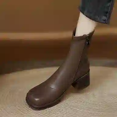 时尚复古小众弹力厚底方头漆皮粗跟显瘦 短靴 女款