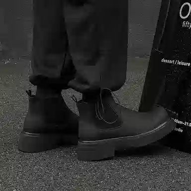 超纤皮 潮流韩版英伦风厚底复古时尚舒适百搭圆头 短筒 切尔西靴 男款 黑色