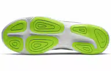Nike REVOLUTION 4