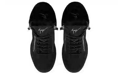 giuseppe zanottiGZ Kriss Winter