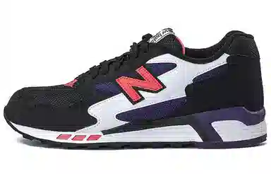 New Balance 660