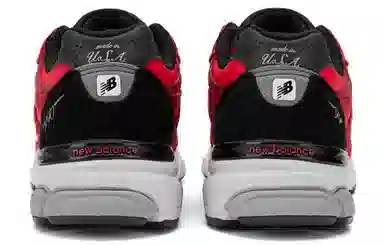 New Balance 990 V3 Red
