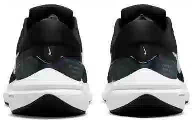 Nike Air Zoom Vomero 16