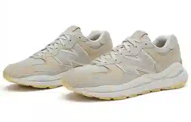 New Balance 5740 Light Beige