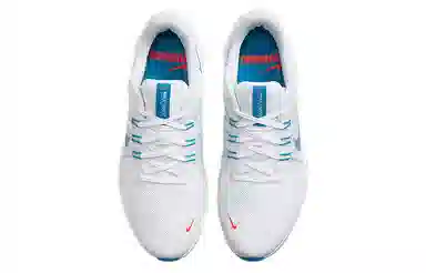 Nike Quest 4