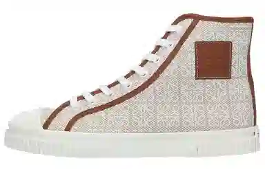 LOEWE Anagram