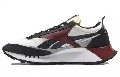 RMTCRW ROMANTIC CROWN x Reebok classic legacy