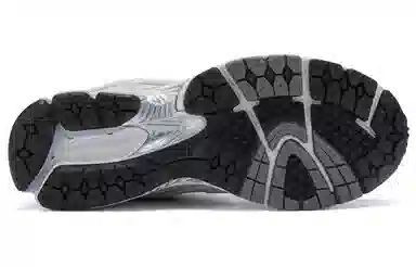 New Balance 2002R Cloud Grey