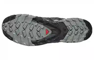 SALOMON XA Pro 3D V8