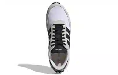adidas neo Run 70S Lifestyle