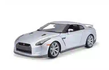 118 NISSAN GT-R