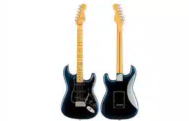 Fender American Professional II 2) Stratocaster