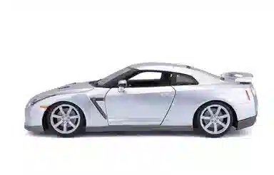 118 NISSAN GT-R