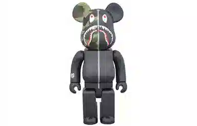 BE@RBRICK x BAPE Shark Black