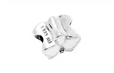 Pandora White Magnolia Enamel Bracelet Charm