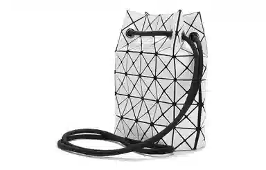 ISSEY MIYAKE Prism Wring