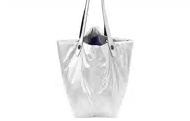 COMBACK noonecan tote