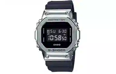 CASIO G-SHOCK GM-5600-1+GMA-S110MP-4A1ER