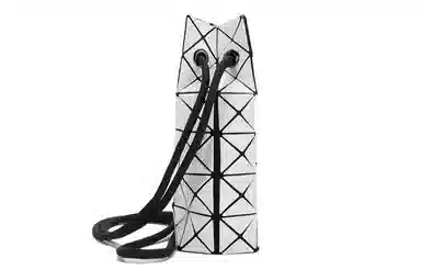 ISSEY MIYAKE Prism Wring