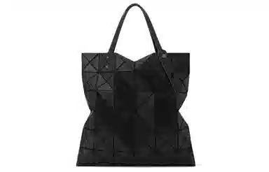 ISSEY MIYAKE Lucent Matte Tote