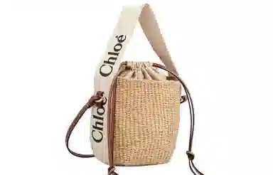 Chloe Woody Logo