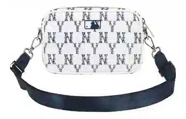 MLB Monogram Crayon NY