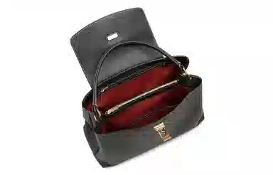 BALLY Layka