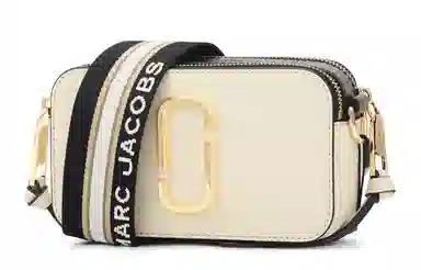 MARC JACOBS Snapshot