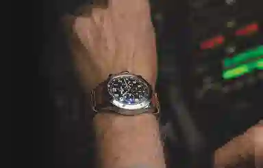 BREITLING AVI B04 46mm AB04453A1B1X1