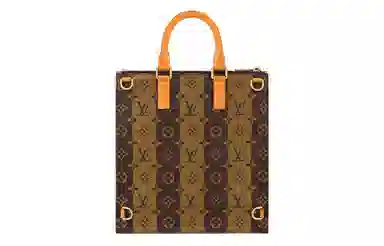 LOUIS VUITTON x NIGO Sac Plat
