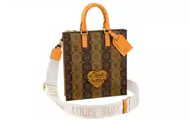 LOUIS VUITTON x NIGO Sac Plat