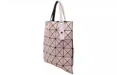 ISSEY MIYAKE Lucent Tote