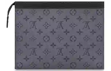 LOUIS VUITTON Pochette Voyage MM