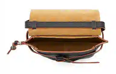 LOEWE Gate Logo