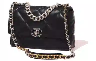 CHANEL 19Bag