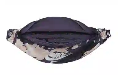 Nike SportswearHeritage