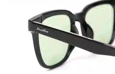 MUSTKOO Classic Square Sunglasses