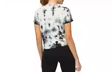 lululemon Train to Be T