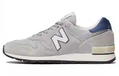 New Balance 670 Grey