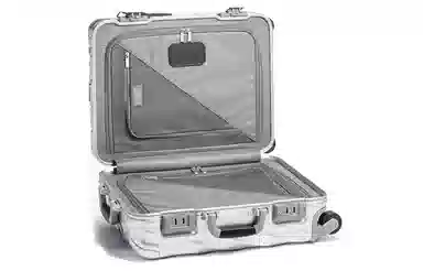 TUMI 19 Degree Aluminum