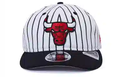 New Era NBA Bulls Striped Cap Black