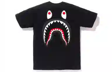 A BATHING APE Big Shark Tee