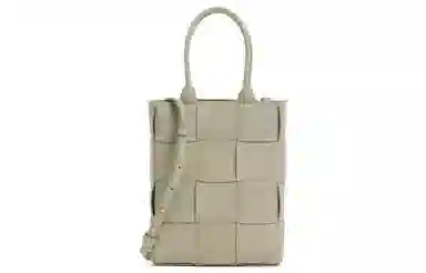 Bottega Veneta BV