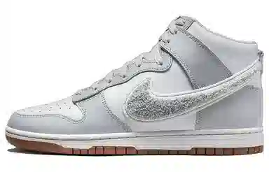 Nike Dunk Retro University "Chenille Swoosh"