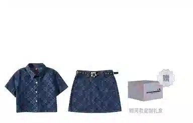 EPTISON WOMAN x SS22