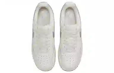 Nike Air Force 1 Low silver swoosh