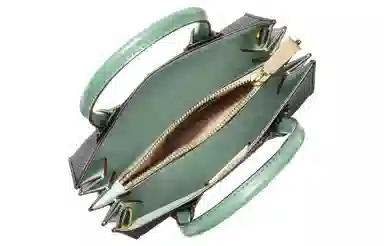 MICHAEL KORS MK Mercer Logo