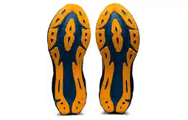 Asics Novablast 3